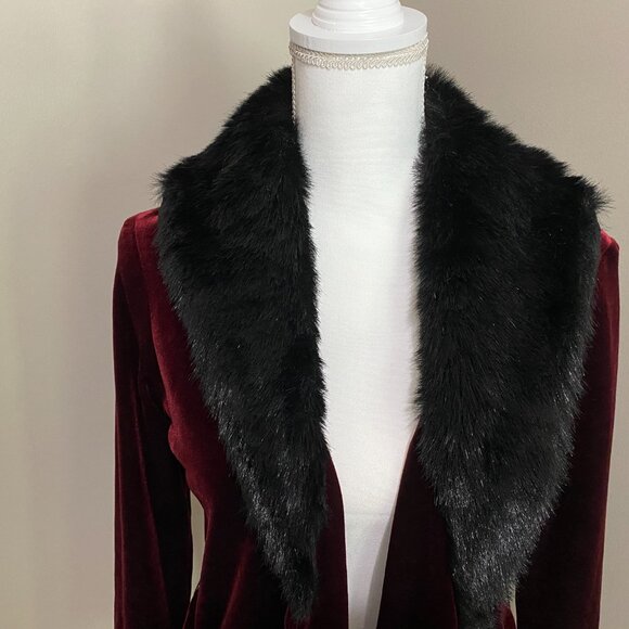 Red Velvet and Faux Fur Blazer size small - Picture 2 of 8